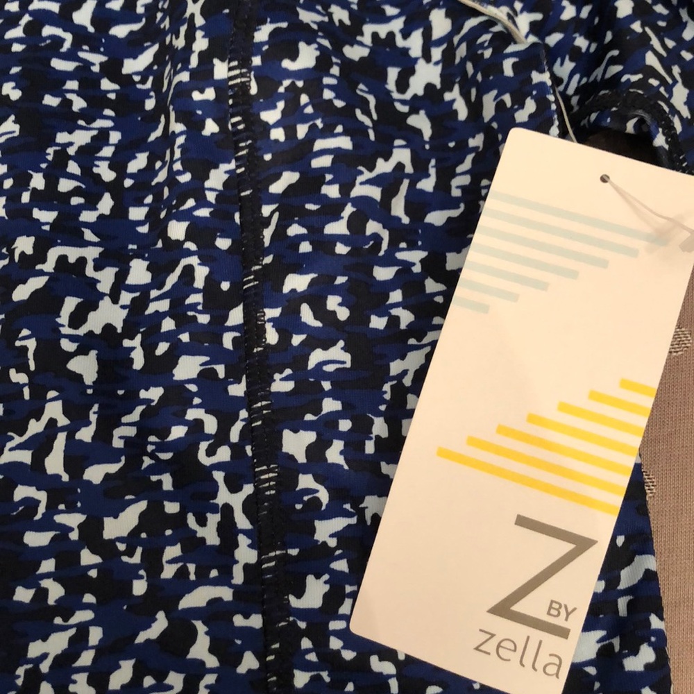 Z By Zella Navy Eclipse Abstract Animal Print Zip - Picture 3 of 8
